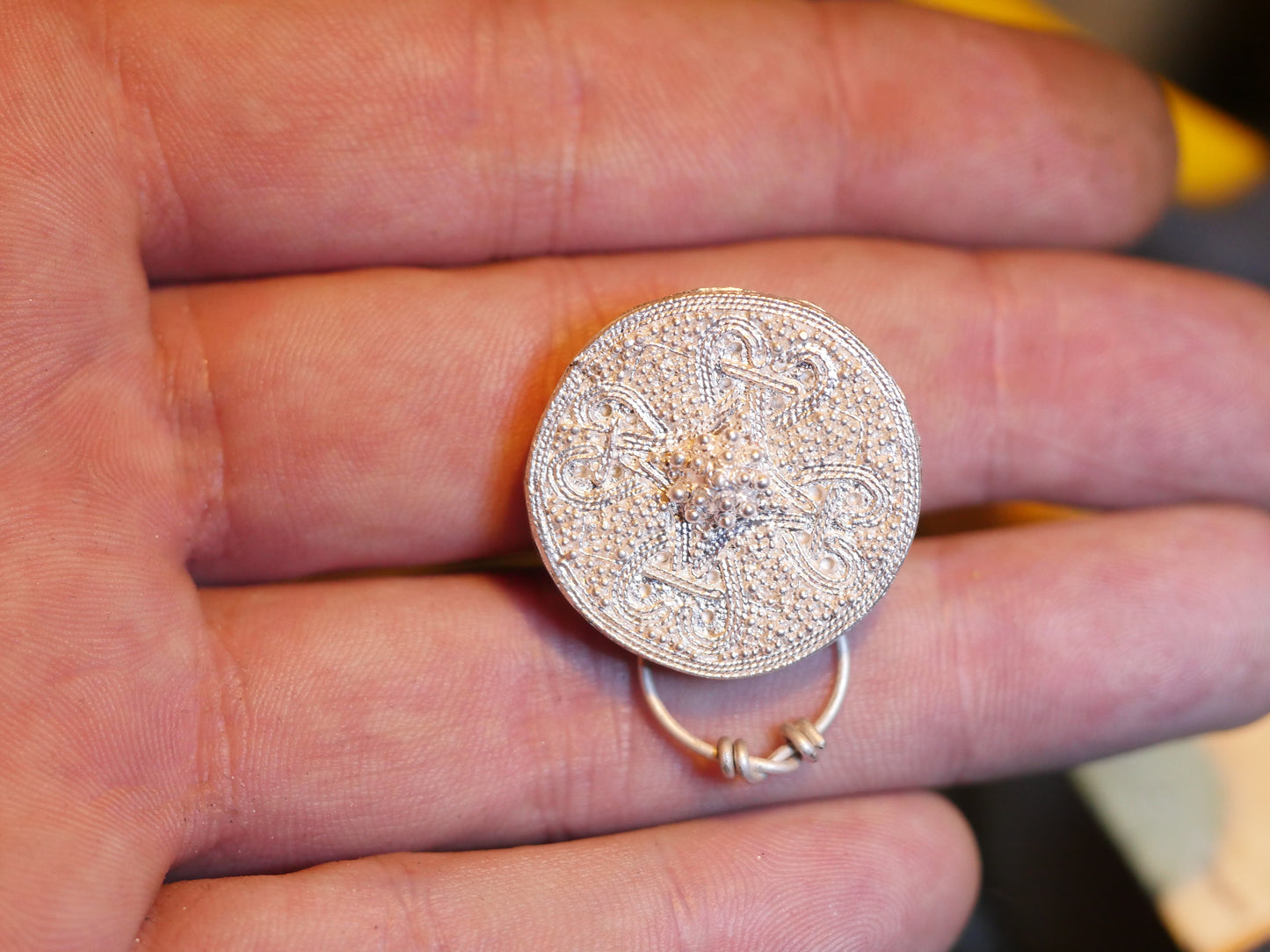 Broche ronde en argent viking de Birka