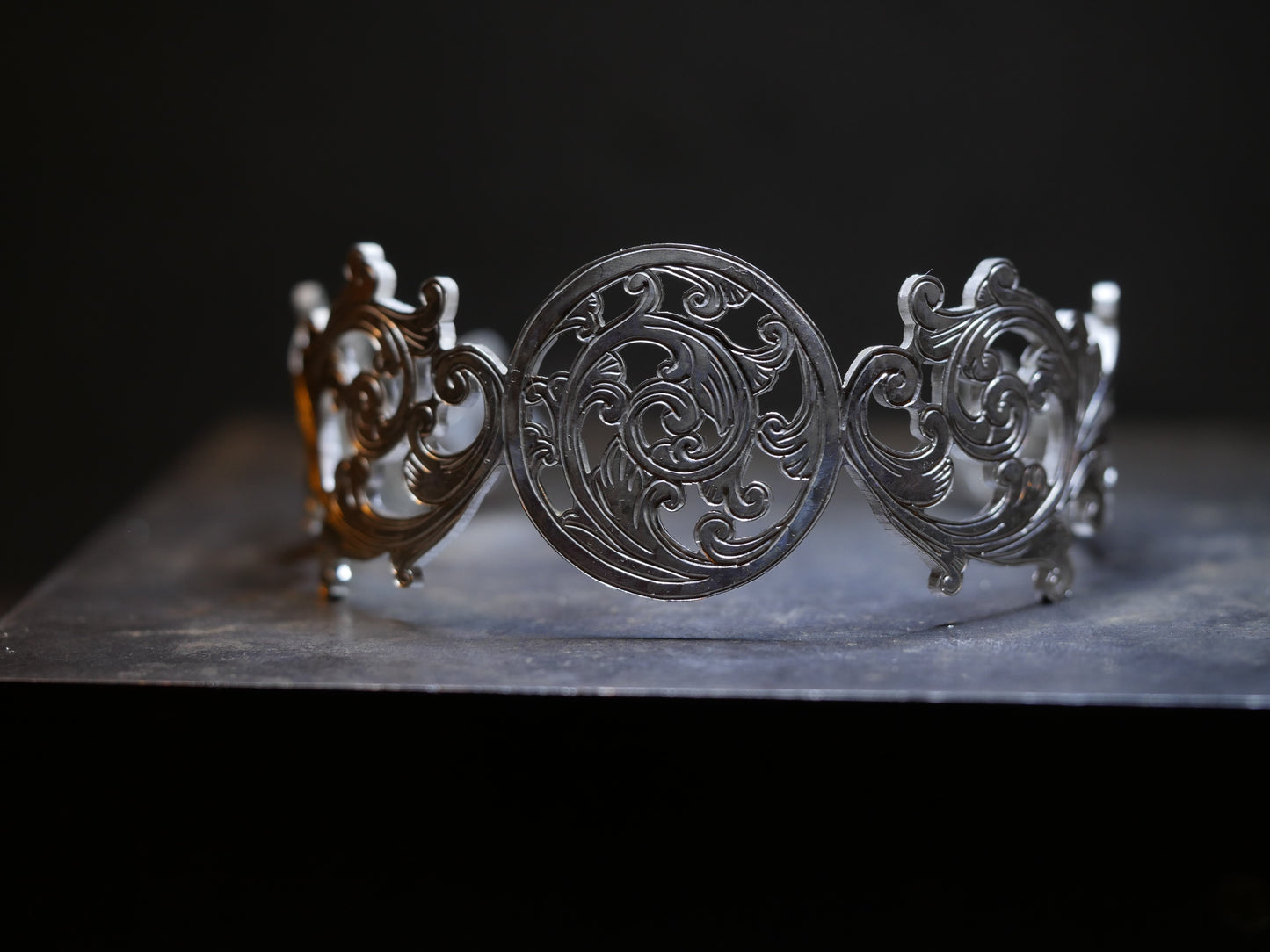 Bracelet à volutes en argent