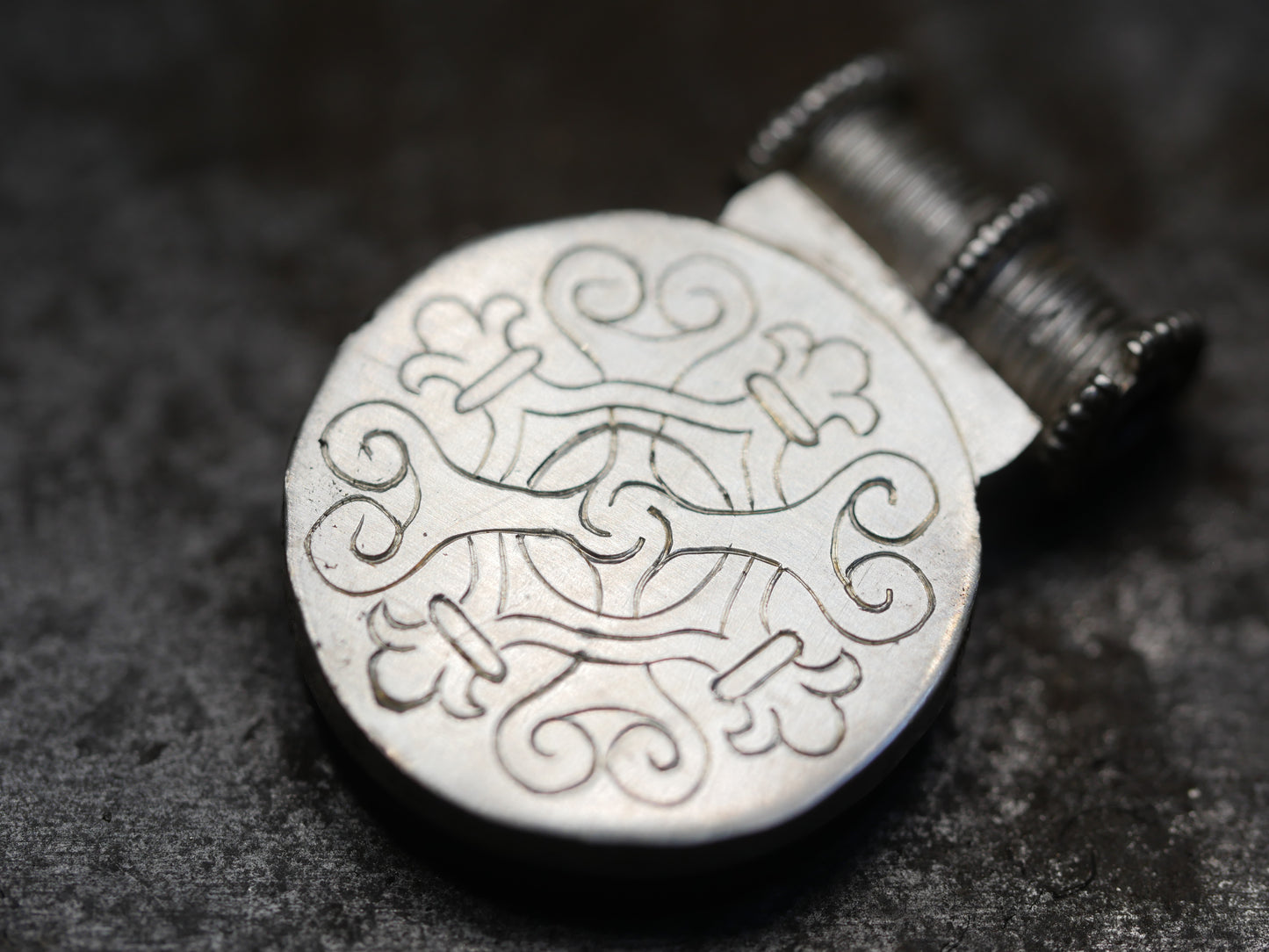 Pendentif en argent fusionné d'inspiration viking