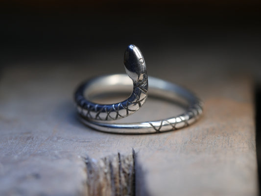 Bague serpent