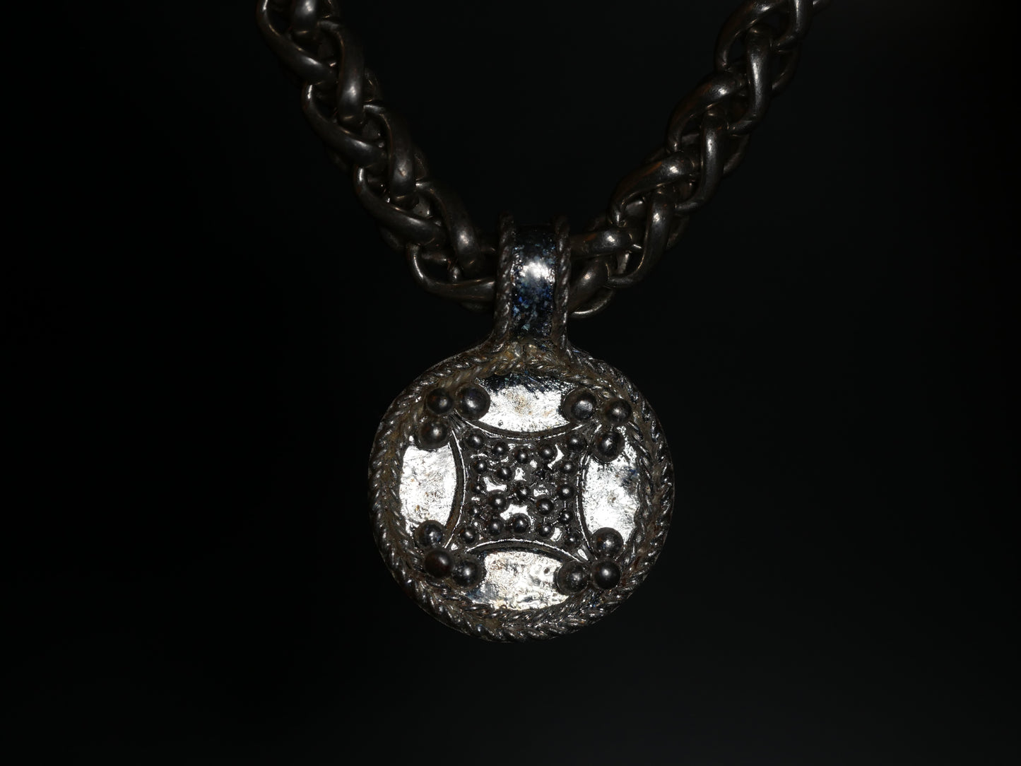 Granulation Pendant