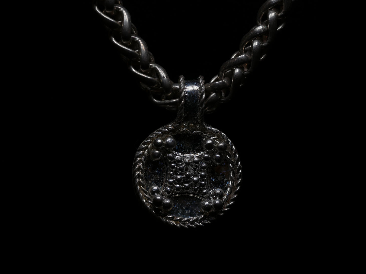Granulation Pendant